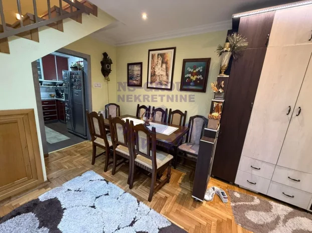 Bulevar Oslobođenja, 3.5 troiposoban, 77 m²