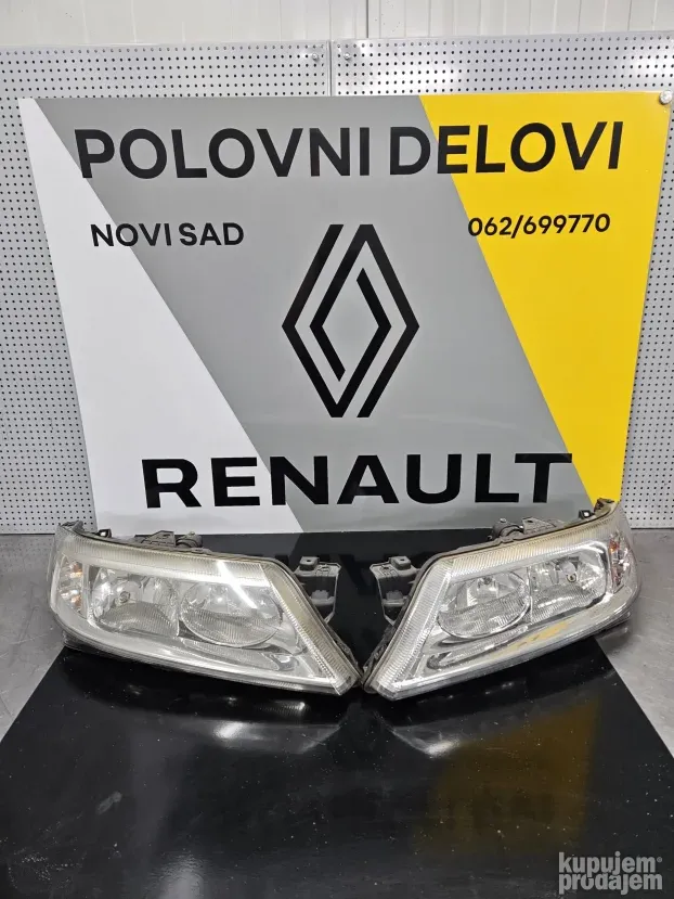 Optique avant principal gauche (feux)(phare) RENAULT LAGUNA 2 PHASE 2 7701061669