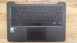 ASUS ZenBook UX305UA tastatura