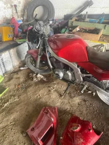 Suzuki gs500e Delovi