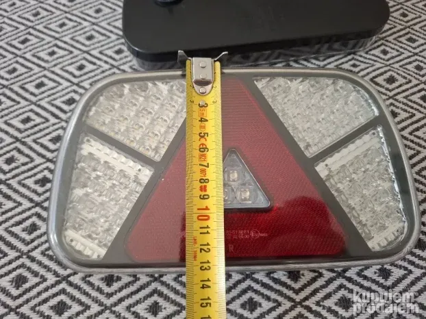 Led lampe za auto prikolicu