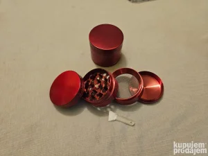 Mrvilica grinder, metalna 4 dela, crvena