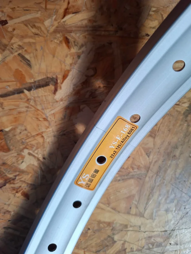 Felna alu E-bike 22"