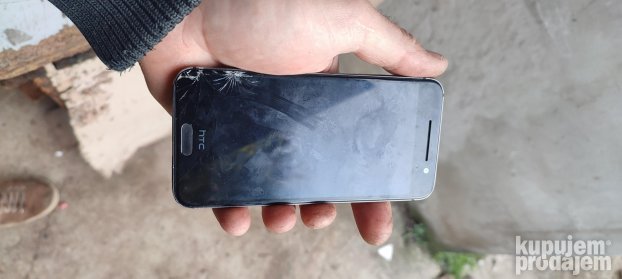 mobilni htc 2pq9100 neispitan