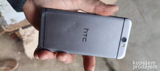 mobilni htc 2pq9100 neispitan