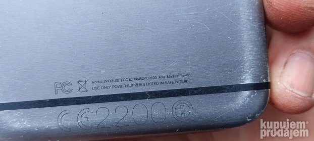mobilni htc 2pq9100 neispitan