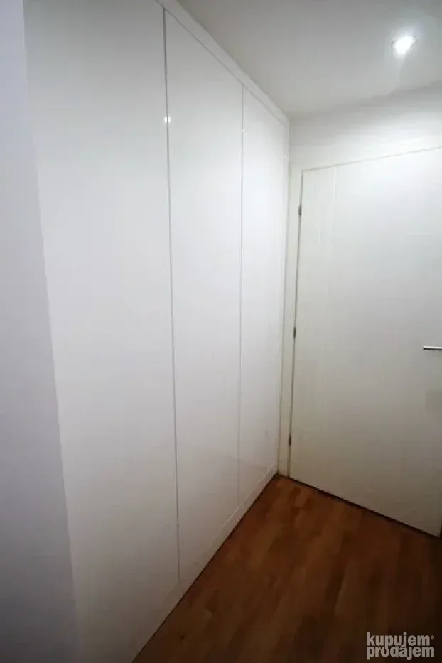 Četvorosoban stan, centar grada