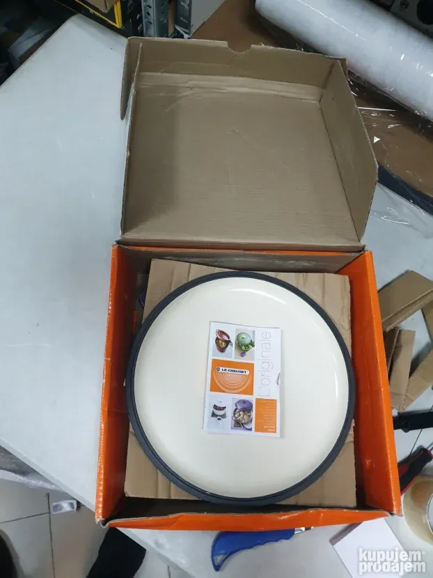Plitka posuda od livenog gvozdja 30cm 3.2l - Le Creuset