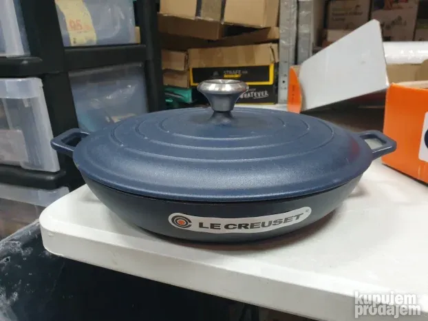 Plitka posuda od livenog gvozdja 30cm 3.2l - Le Creuset