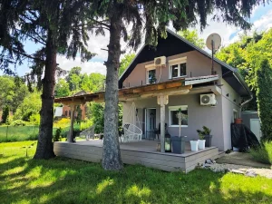 Beočin, Čerević, 3.0 trosobna, 80 m²