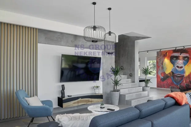 Ribnjak, 5+ petosobna, 200 m²