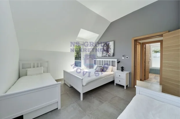 Ribnjak, 5+ petosobna, 200 m²