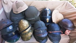 Šlem Adrian Francuska tokom prošlog veka velika ponuda