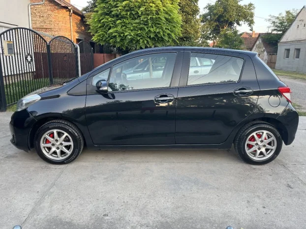 2012 Toyota Yaris 1.0 benzin
