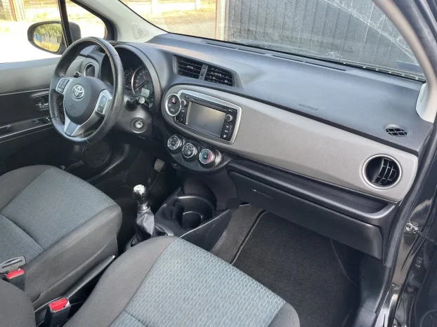 2012 Toyota Yaris 1.0 benzin
