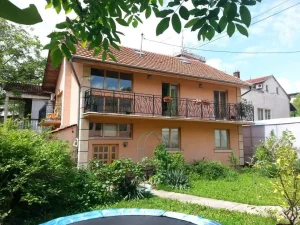 Medijana, 5+ petosobna, 200 m²