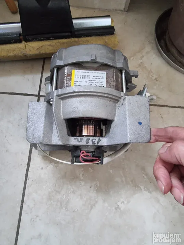 Motor za ves masinu Wirpol