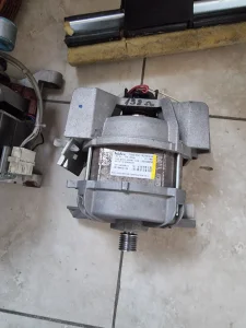 Motor za ves masinu Wirpol