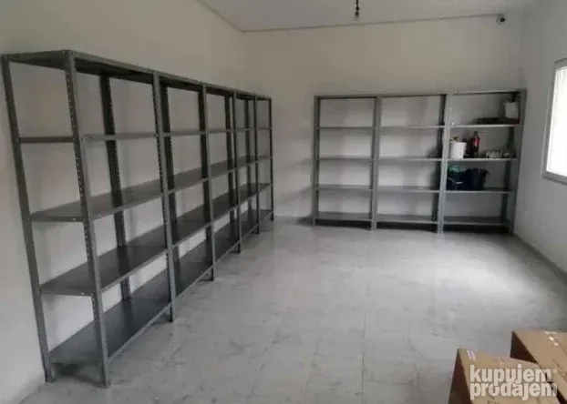 Unizinc pocinkovane police Italy