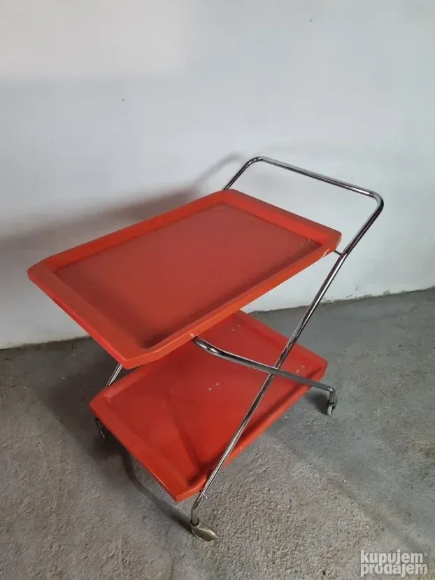Italijanska kolica za posluzivanje