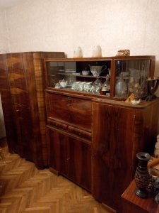 Očuvan retro Orman-vitrina Orah Zamena