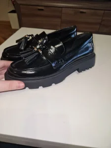 Zara mekane lakovane cipele br 38 nove