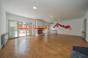 Nikole Djurkovica, Voždovačka crkva, 5+ petosobna, 604 m²