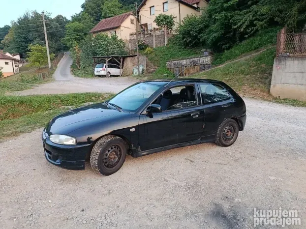 2002 Mitsubishi Colt 1.3