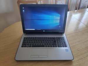 HP pavilion 15 i7-6500U 2.5Gh/16Gb/SSD256Gb/Intel HD520