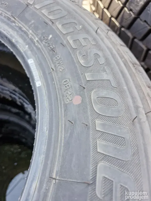 225/65 r16c bridgestone