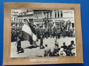 Požarevac prvomajska proslava 1945 Lot 620