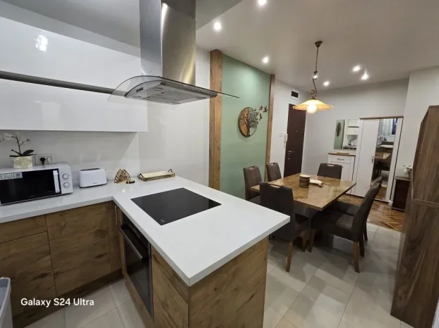 Đuke Dinić , Đeram pijaca, 2.0 dvosoban, 57 m²