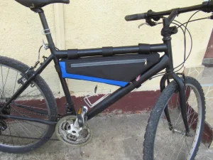 4litre,pravih,sa ojacanjem,nove torbe