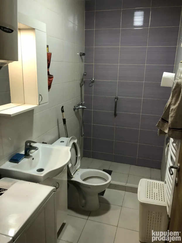 Ugao JNA i stojana li.Beograd , Banjica, 0.5 garsonjera, 25 m²
