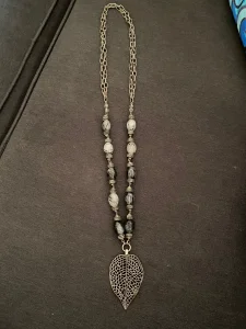 Ogrlica - bižuterija