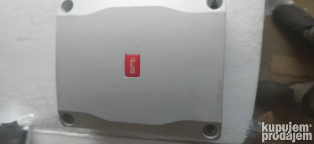 Motori za kapije krilne