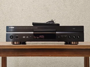 Yamaha DVD-S2700 DVD CD SACD Audio player