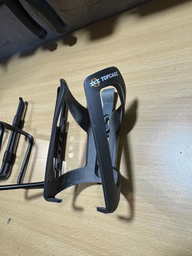 Nosači flašica metalni i plastični