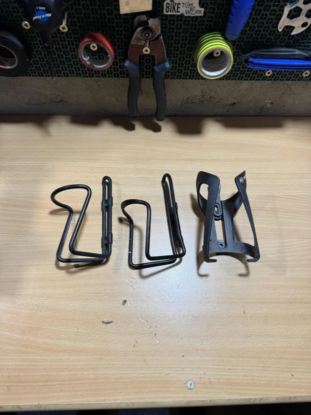 Nosači flašica metalni i plastični