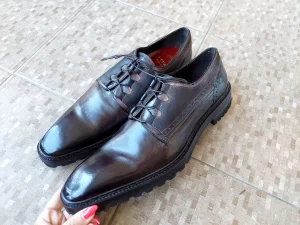 Elegantne kozne muske cipele broj 46 KOIL