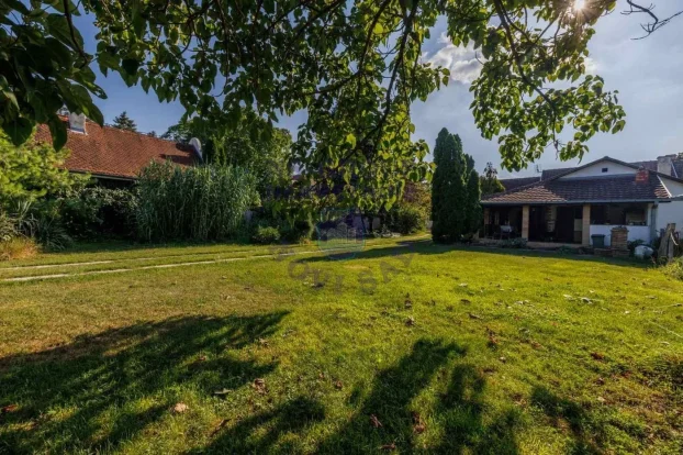 Čenej, jednosobna, 54 m²