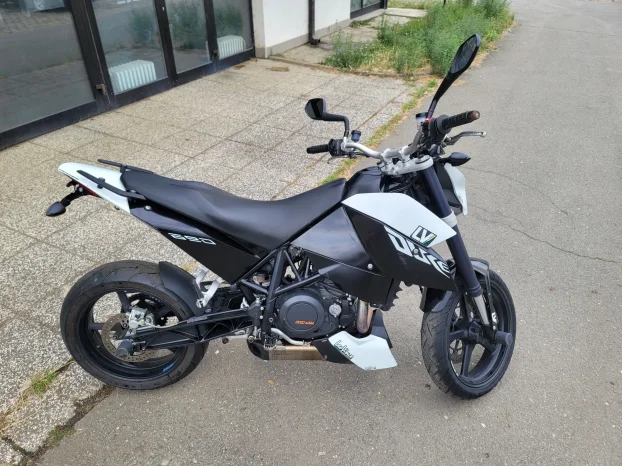 KTM Duke 690