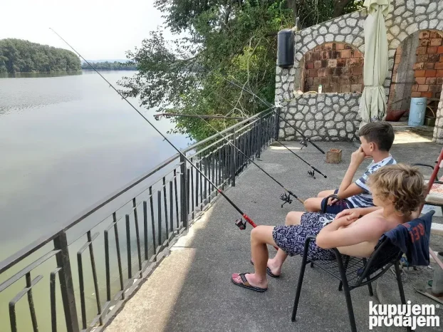 Srebrno jezero - Smestaj na obali