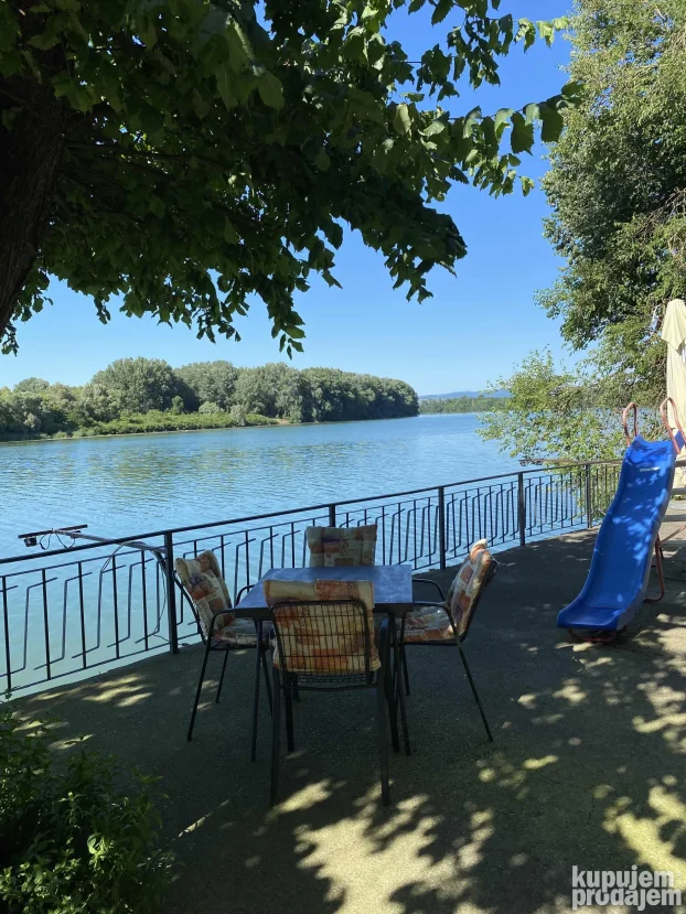 Srebrno jezero - Smestaj na obali