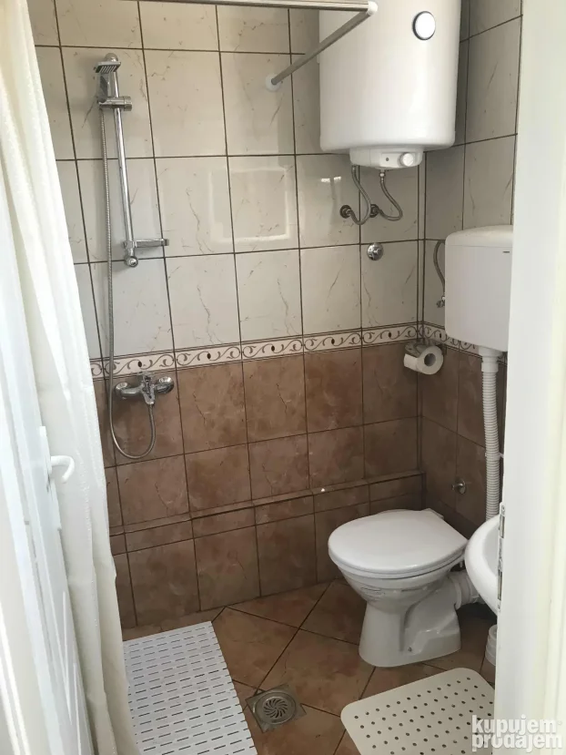 Srebrno jezero - Smestaj na obali