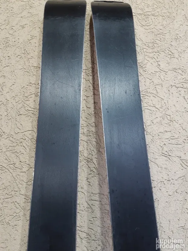 Skije ATOMIC 162 cm