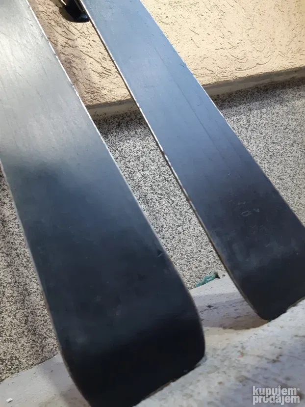 Skije ATOMIC 162 cm