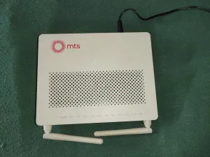 HUAWEI EchoLife HG8245H GPON Opticki ruter