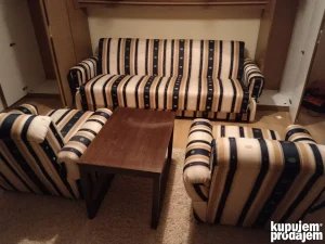 Regal i krevet sa fotelj