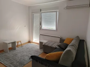 JNA, Borča, 3.0 trosoban, 48 m²